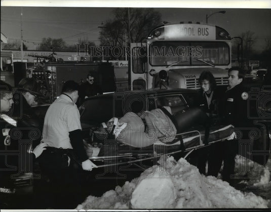 1994 Press Photo Three Vehicle Accident with Five Injuries in Milwaukee - Historic Images