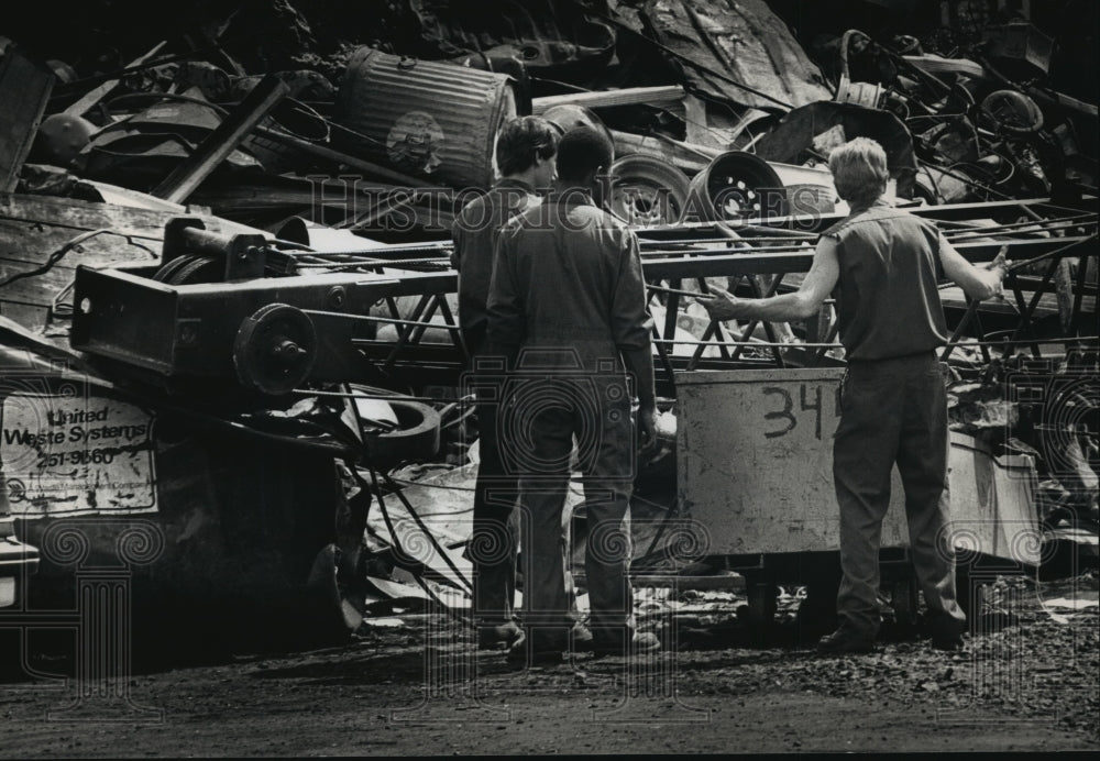 1988 Press Photo Thomas Lewandowski killed after crane wreckage fell on him-Historic Images