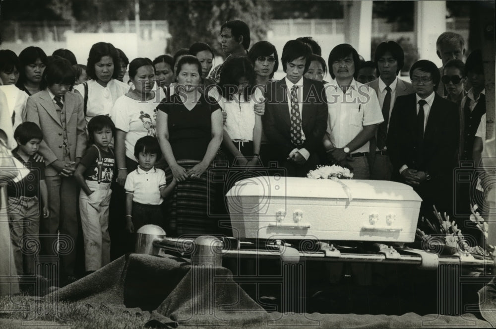 1981 Friends & members at Eddie Saycocie's burial-Historic Images
