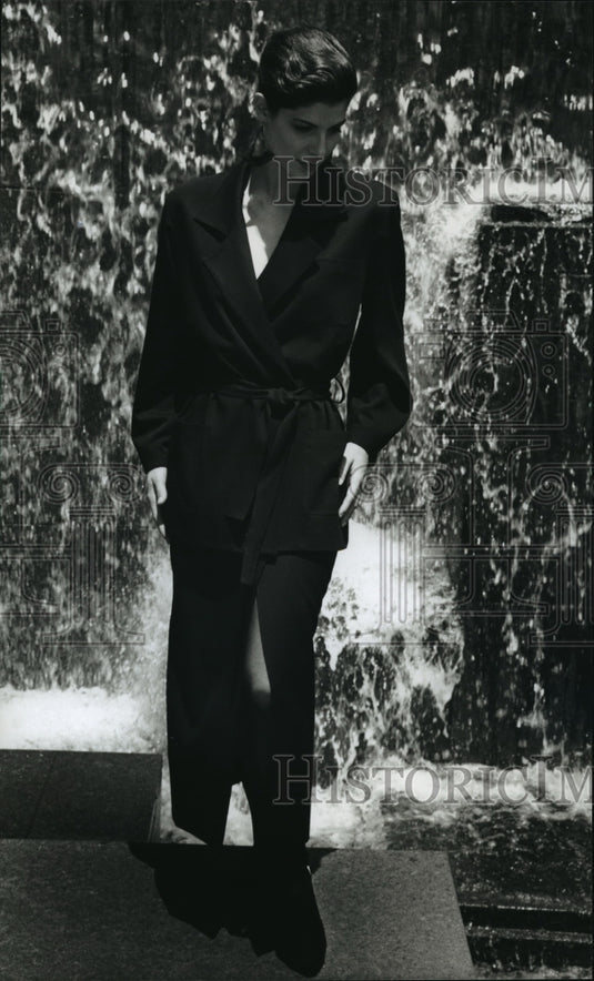 1993 Press Photo Kyle Allen's fall collection - mja01998 - Historic Images