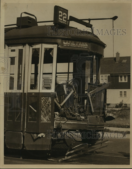 1938 Press Photo Front end of a Center st. car after colliding in a truck - Historic Images