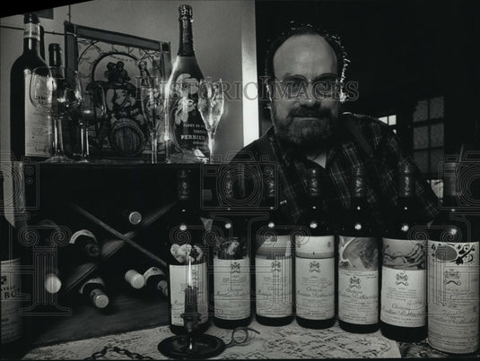 1991 Press Photo Philippe Accad, food & beverage manager at the Astor Hotel-Historic Images