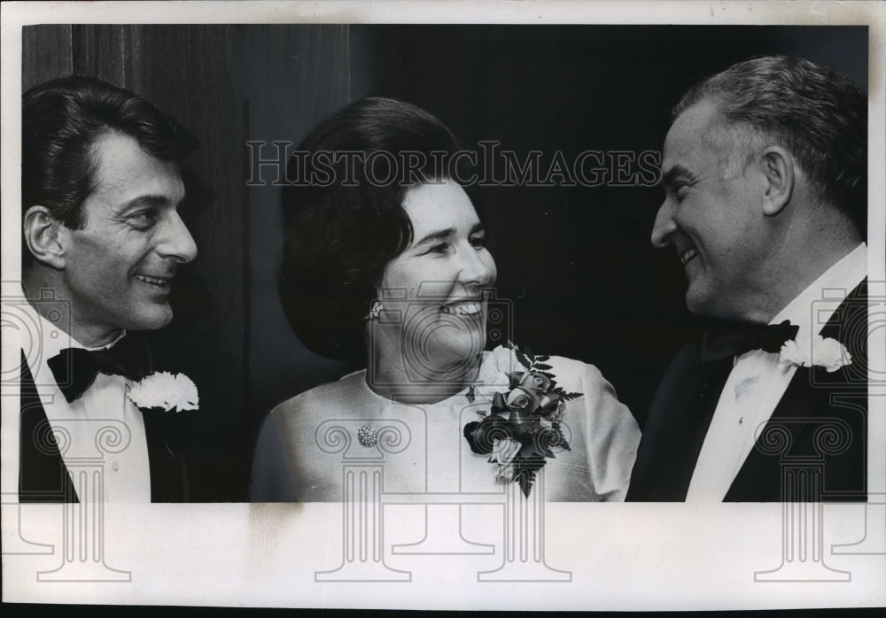 1966 Press Photo Mrs. William Baird Congratulates Composer Robert Ward-Historic Images