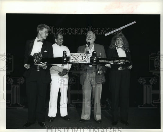 1989 Press Photo Tommy Bartlett with Gov. Tommy Thompson & Mike Showalter - Historic Images