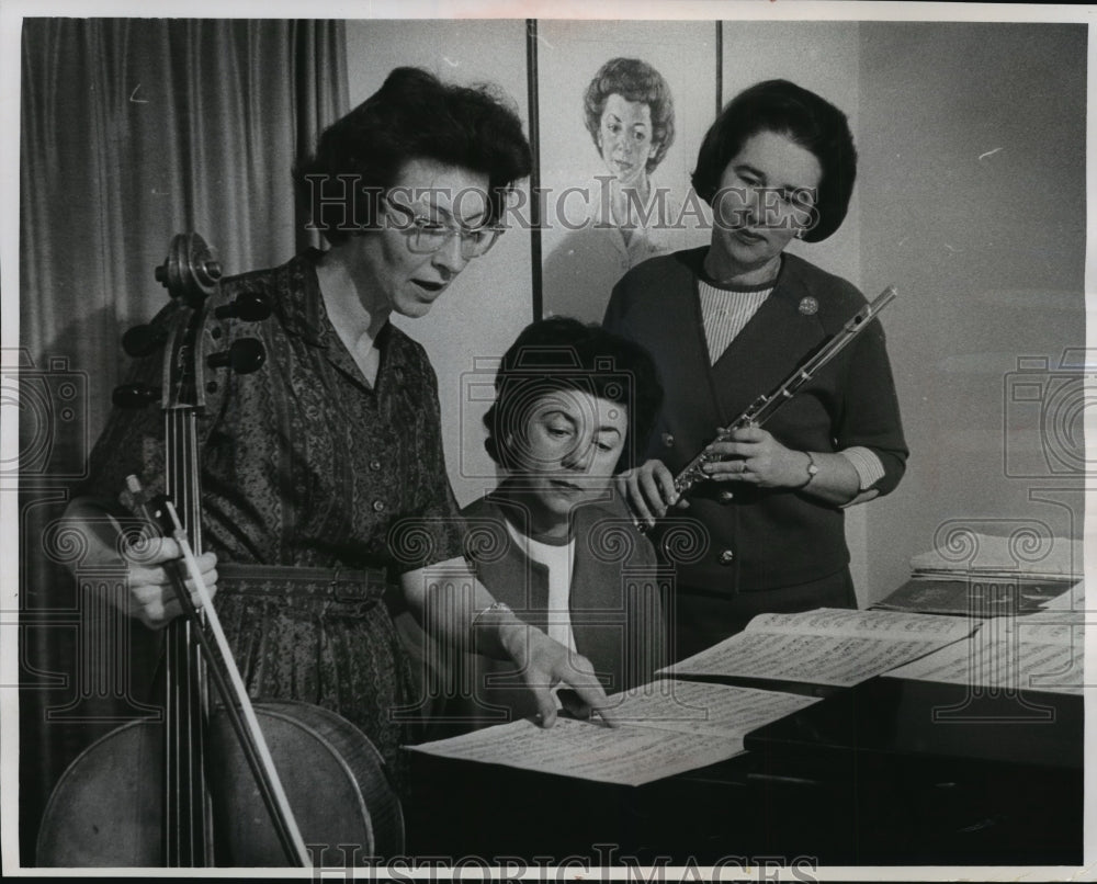 1964 Press Photo Mrs. M.O. Holtan, Mrs. Richard Ford, Mrs. William Baird - Historic Images