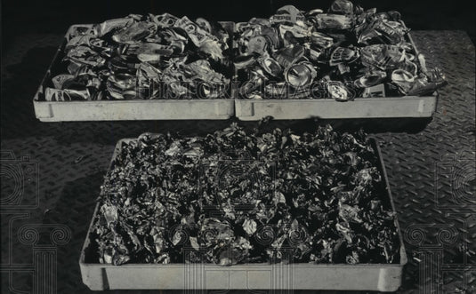 1983 Tray of aluminum-Historic Images