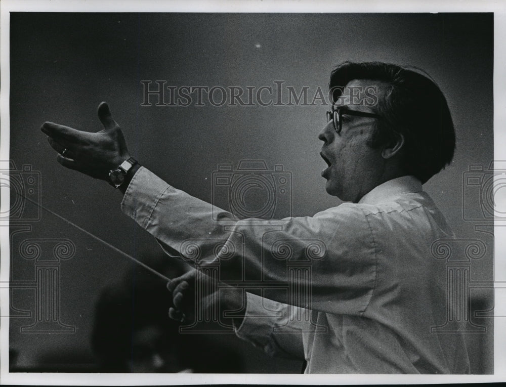 1971 Press Photo Richard Alderson, conductor - Historic Images