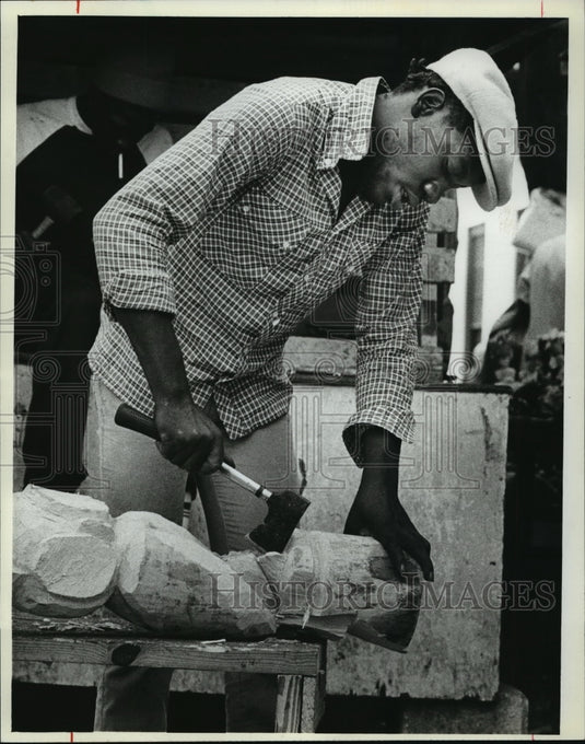 1981 Press Photo A woodworker went about his craft in Bassau - mja03661 - Historic Images