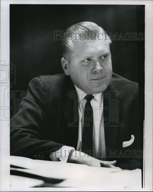 1963 Press Photo Lester Brann, Milw., Association of Commerce - mja03790-Historic Images