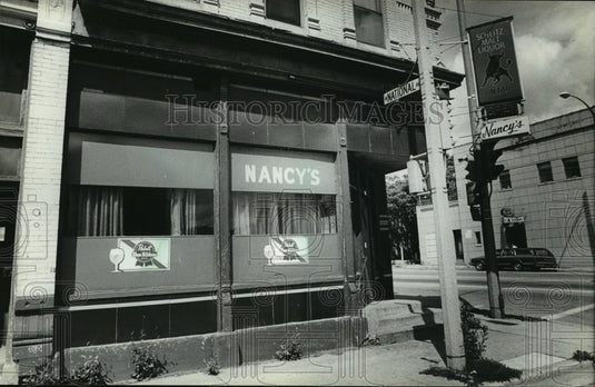 1981 Press Photo Nancy's Party Bar, 801 S. 2nd St. - mja04347 - Historic Images