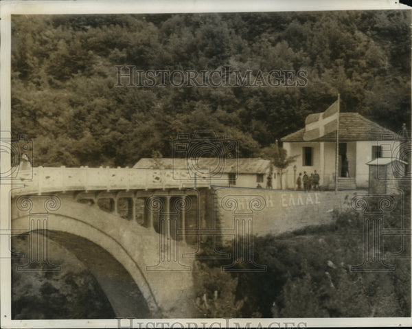 1940 Press Photo Greek outpost in the town of Parati, Albania - mja045 ...