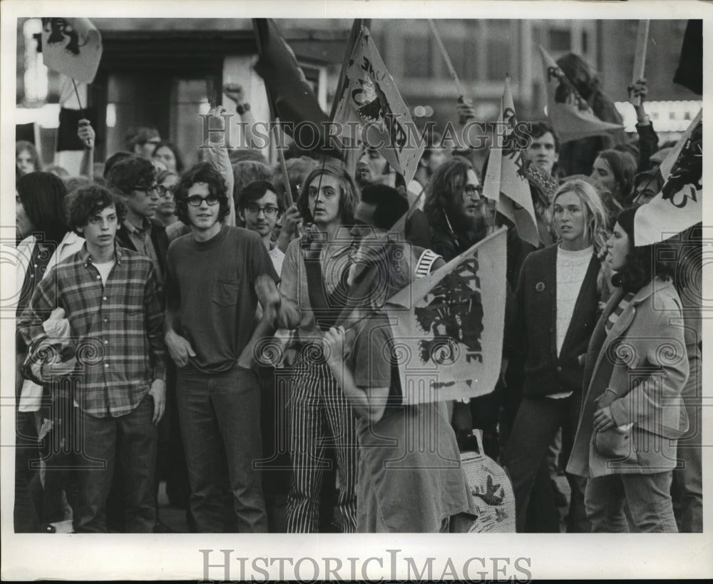 1970 Press Photo US Vice President Spiro Agnew supporters in Milwaukee - Historic Images