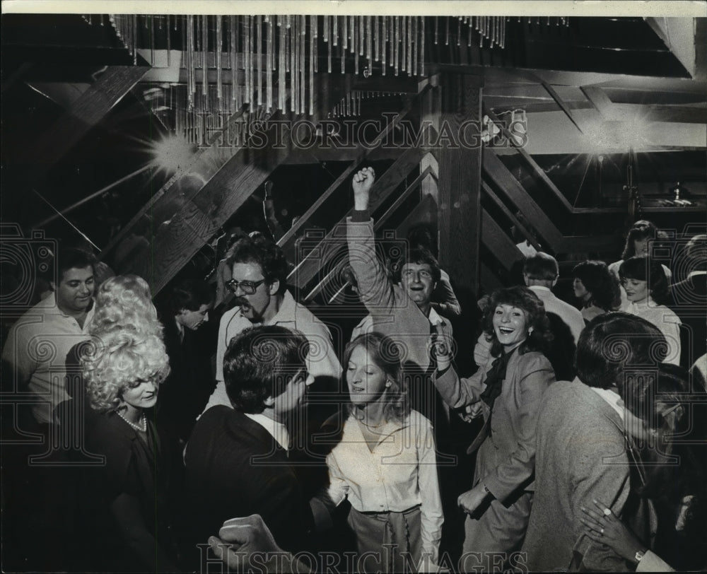 1982 Press Photo People dancing at the dance floor at Rumors - mja04756 - Historic Images