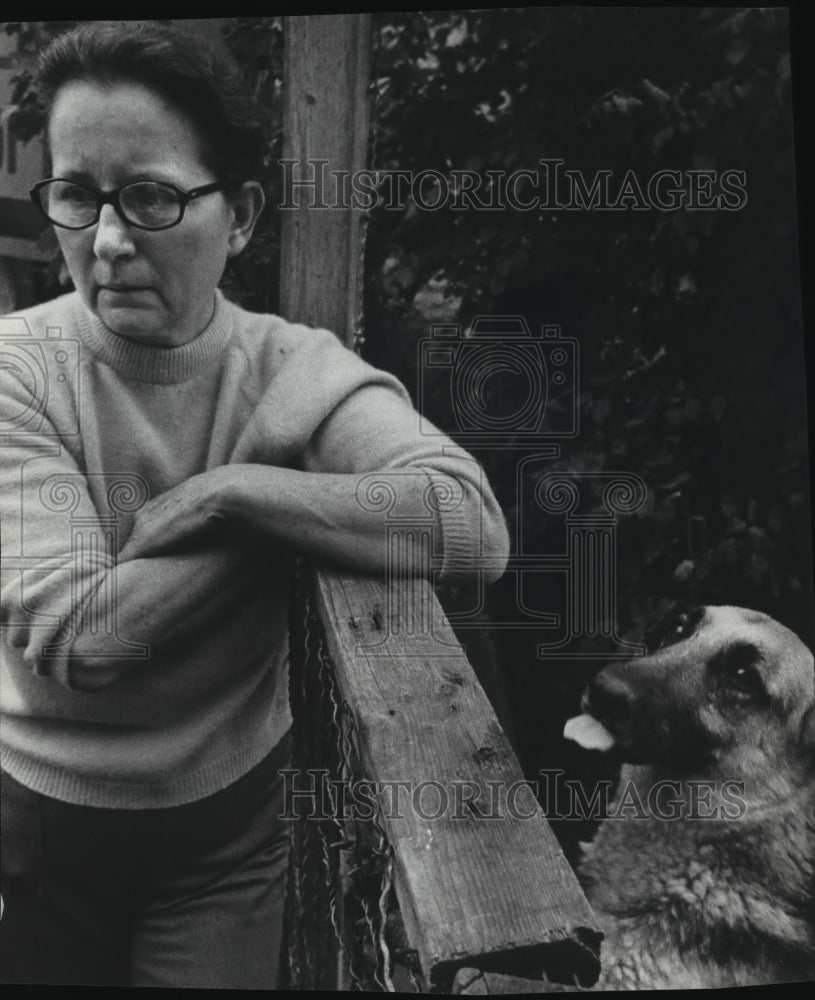 1973 Press Photo Mrs. Viva Brandt taken Oct. 8, 1973 at Brandt Keanels - Historic Images