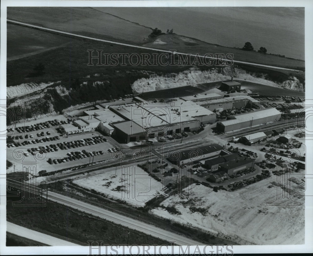 1985 Press Photo 750,000 sq ft of manufacturing space of Kewaunee Eng. Corp. - Historic Images