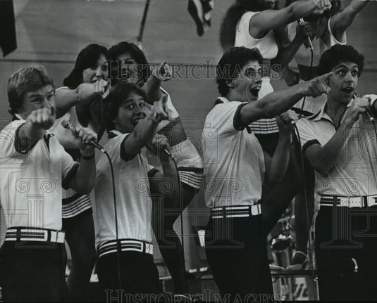 1976 Press Photo Dressed in their Bicentennial best, the Kids From Wisconsin - Historic Images