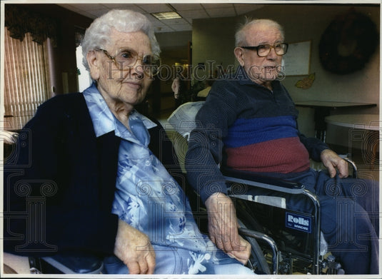 1993 Press Photo John & Gisella Marzari celebrating their 75th Wedding anniv - Historic Images