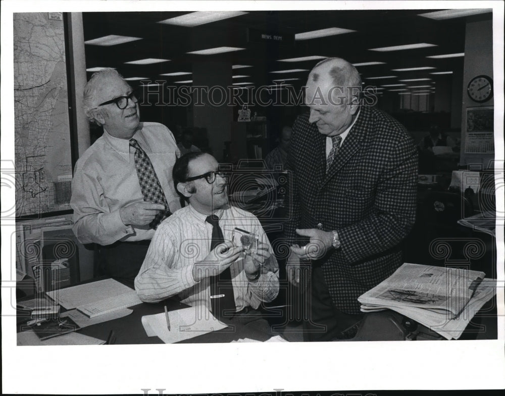 1972 Press Photo Milo Bergo, The Milwaukee Journal employee for 25yrs - Historic Images