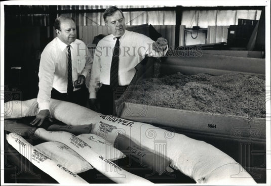1991 Press Photo Robert Dickten & William M Sinclair, executive of BIMAR - Historic Images