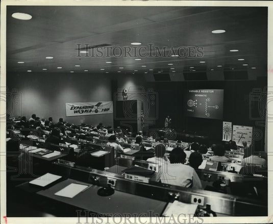 1978 Press Photo Students attending the Allen-Bradley Co. - mja06501 - Historic Images