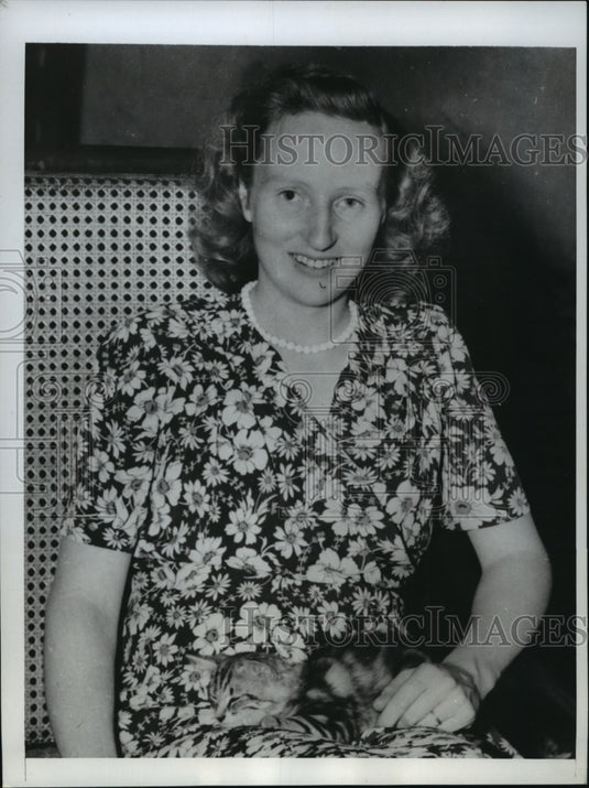 1950 Press Photo Ruth Khama, who married the chieftain of Bamangwato Tribe-Historic Images