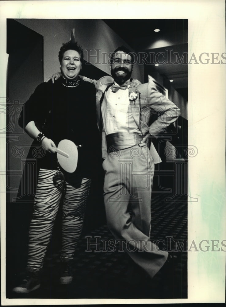 1986 Press Photo Kirn Hartley, winner of an evening with Chuck Coaklley Jr-Historic Images
