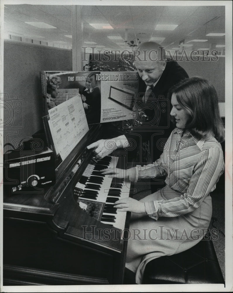 1978 Press Photo Waukesha, Gary O Billings, head of Sight &amp; Sound International - Historic Images