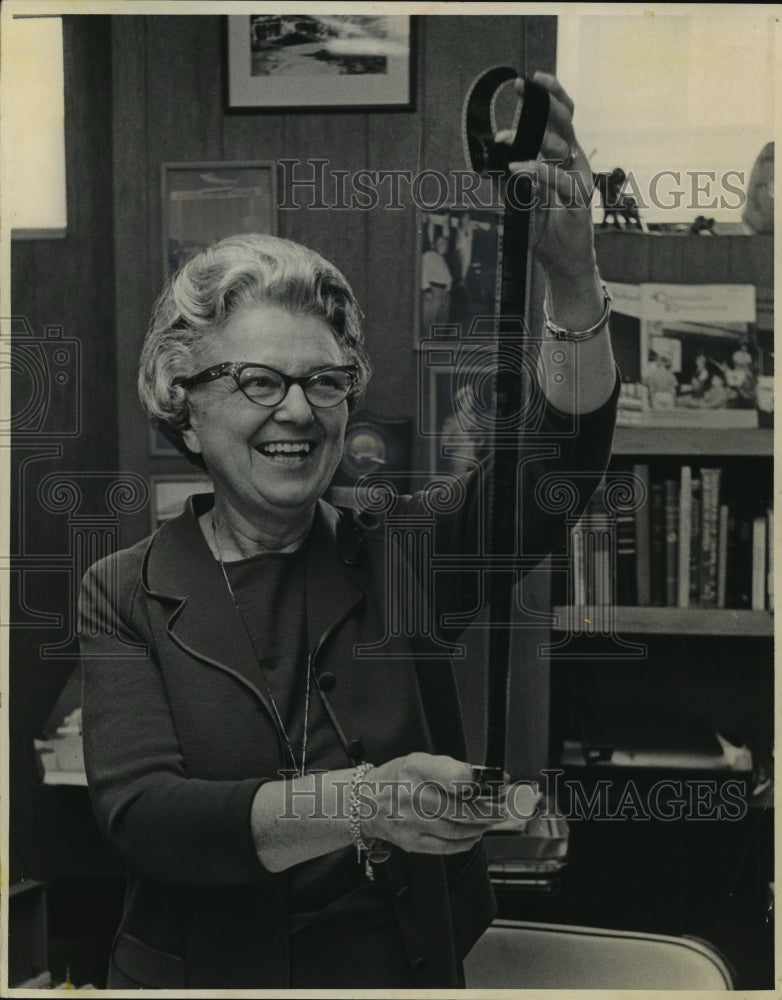1966 Press Photo Mrs. Roa Kraft Birch, Roa's Films - President - mja07051 - Historic Images