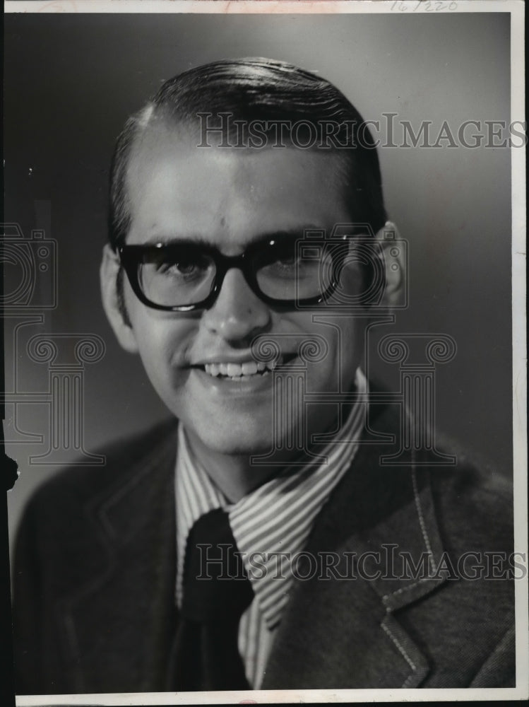 1976 Press Photo Bruce Bennett, WISN-TV Announcer, Milwaukee - mja07123 - Historic Images