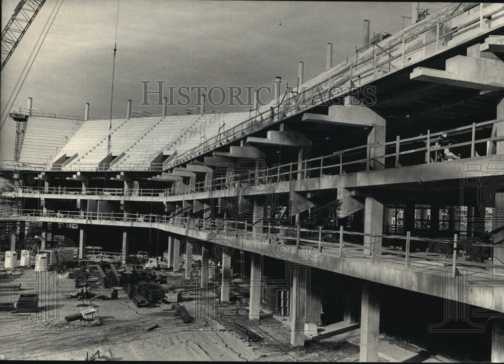 1987 Press Photo Bradley Center will have wedge-shaped sections in corner areas - Historic Images