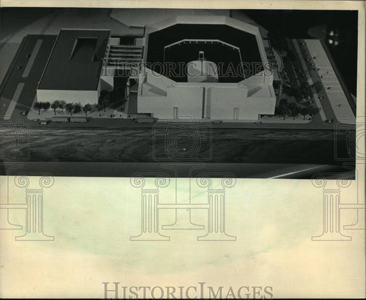 1986 Press Photo This is a roofless model of the proposed Bradley Center - Historic Images