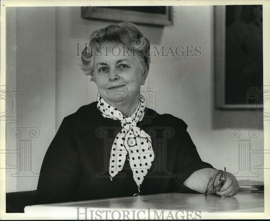 1982 Press Photo Dorothy Bradley - mja07516-Historic Images