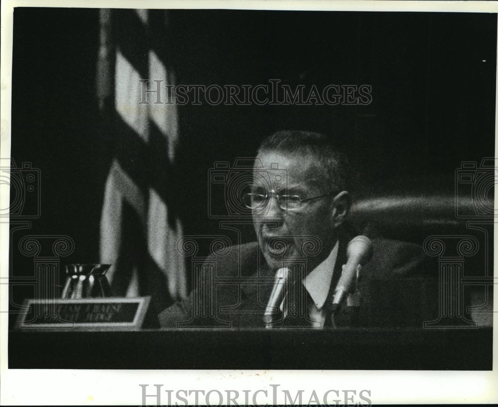 1992 Press Photo Circuit Judge Willam J Haese on Lawrencia Bembenek's case - Historic Images