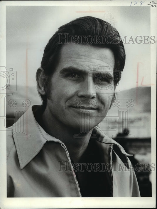 1976 Press Photo Actor James Brolin - mja07698-Historic Images