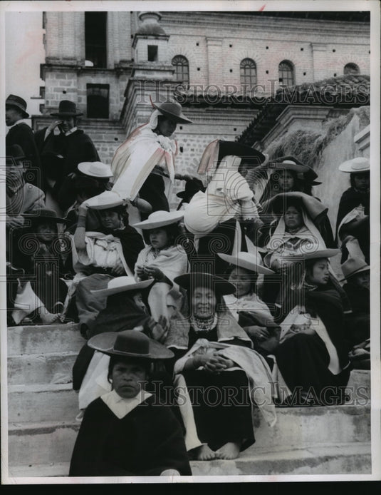 1955 Press Photo Female members of the Otavalo Indian tribe in Ecuador-Historic Images
