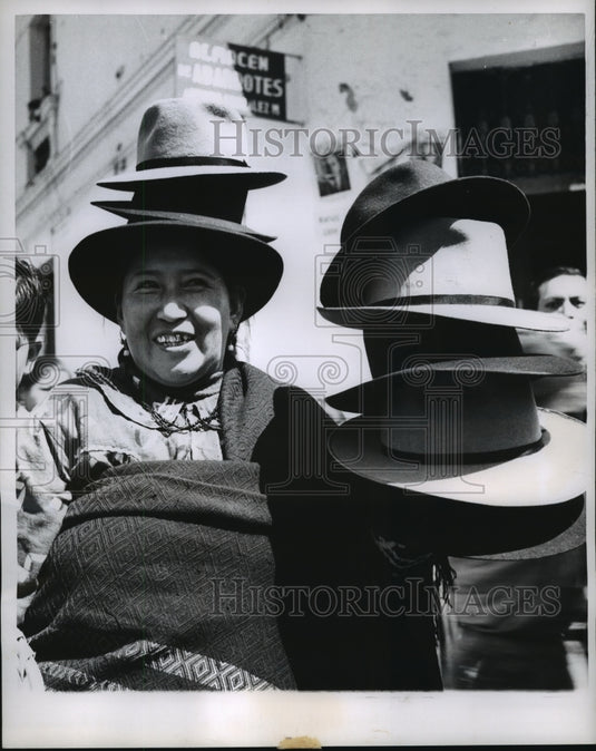 1959 Press Photo Felt Hat vendor in Quinto, Ecuador - mja07975-Historic Images