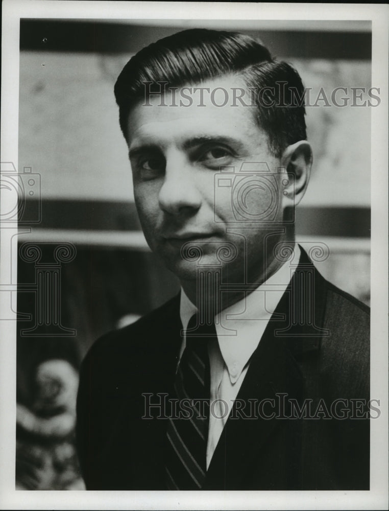 1968 Press Photo Jules Bergman, ABC News Science Editor - mja08080 - Historic Images