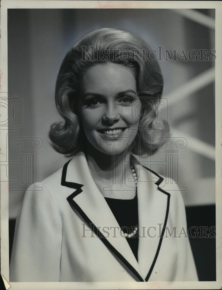 1965 Press Photo Linda Bennett is a guest on &quot;Fanfare&quot; - mja08086 - Historic Images