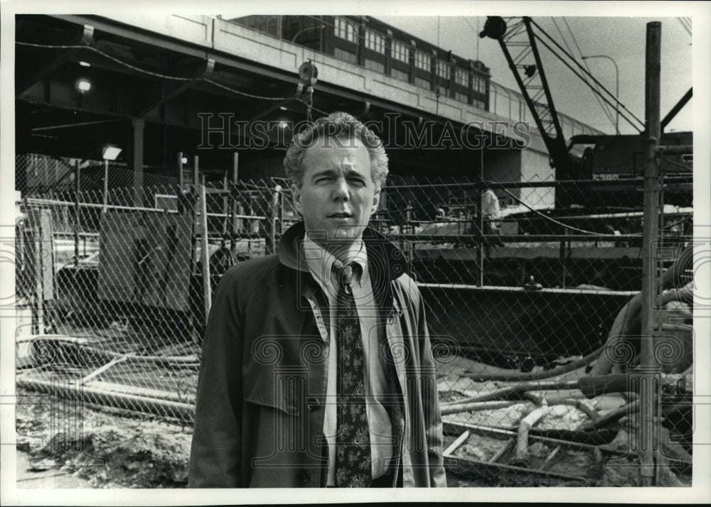 1989 Press Photo Donald Behm, Milwaukee Journal Reporter - mja08574 - Historic Images