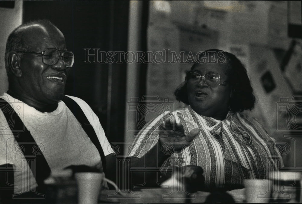 1992 Press Photo Cynthia Cook &amp; Lawrence Samuels in Focal Point program-Historic Images