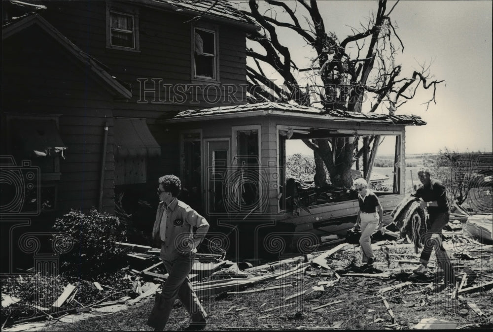 1984 Press Photo Destroyed home of Ted Arneson in Barneveld, Wisconsin - Historic Images