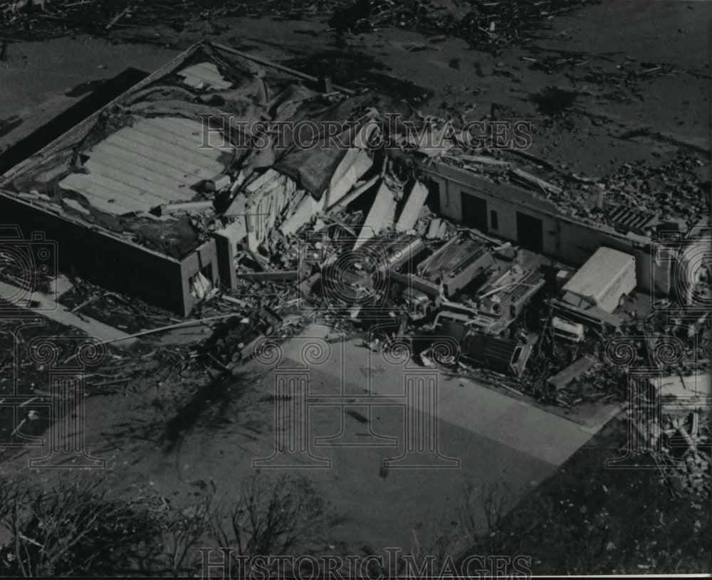 1984 Press Photo Aerial view of destroyed establishment and debris in Barneveld - Historic Images