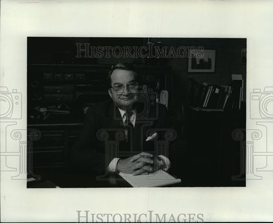 1986 Press Photo Robert S. Brill, Brills, Inc. Milwaukee - mja08964 - Historic Images