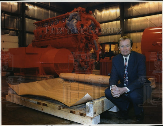 1994 Press Photo Bentley Ltd. President Thomas Bentley III at firm's plant - Historic Images