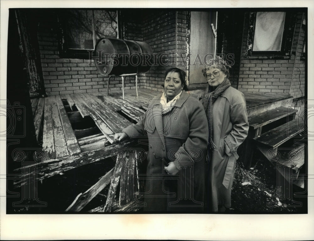 1992 Press Photo Marsha Benning and Marilyn Johannsen - mja09086-Historic Images