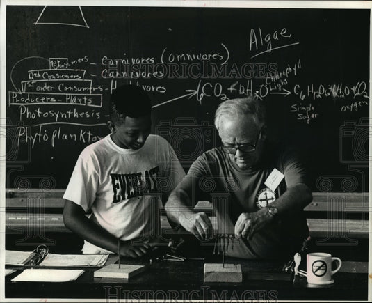1990 Press Photo A special program at Carroll College - mja09119-Historic Images