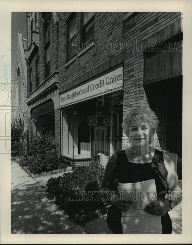 1983 Press Photo Pauline Cannestra, First Neighborhood manager - mja09269-Historic Images