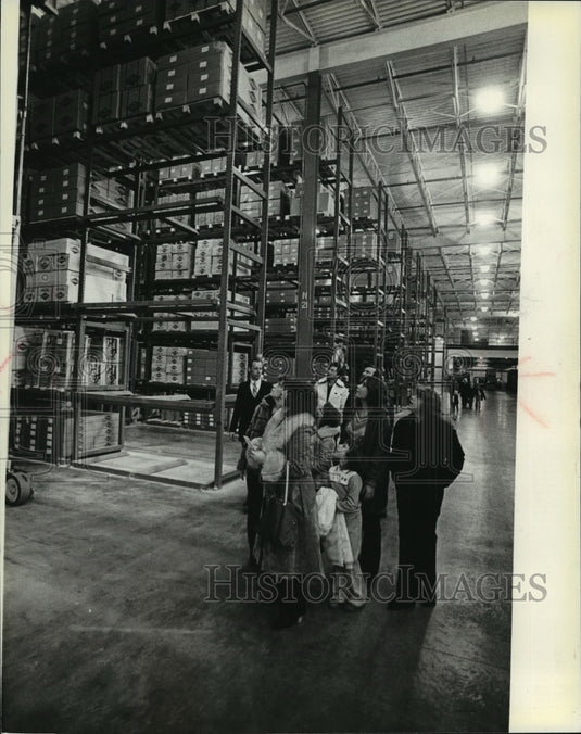 1980 Press Photo Service Parts Distribution Section of the new Briggs & Stratton - Historic Images