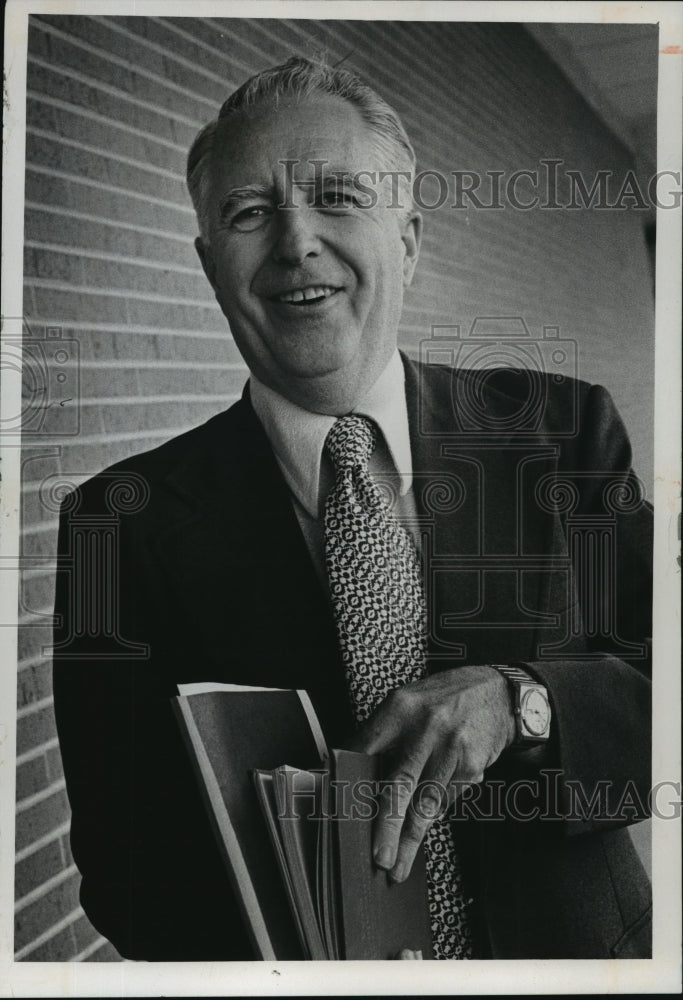 1974 Press Photo George M. Briggs, professor of nutrition - mja09590 - Historic Images