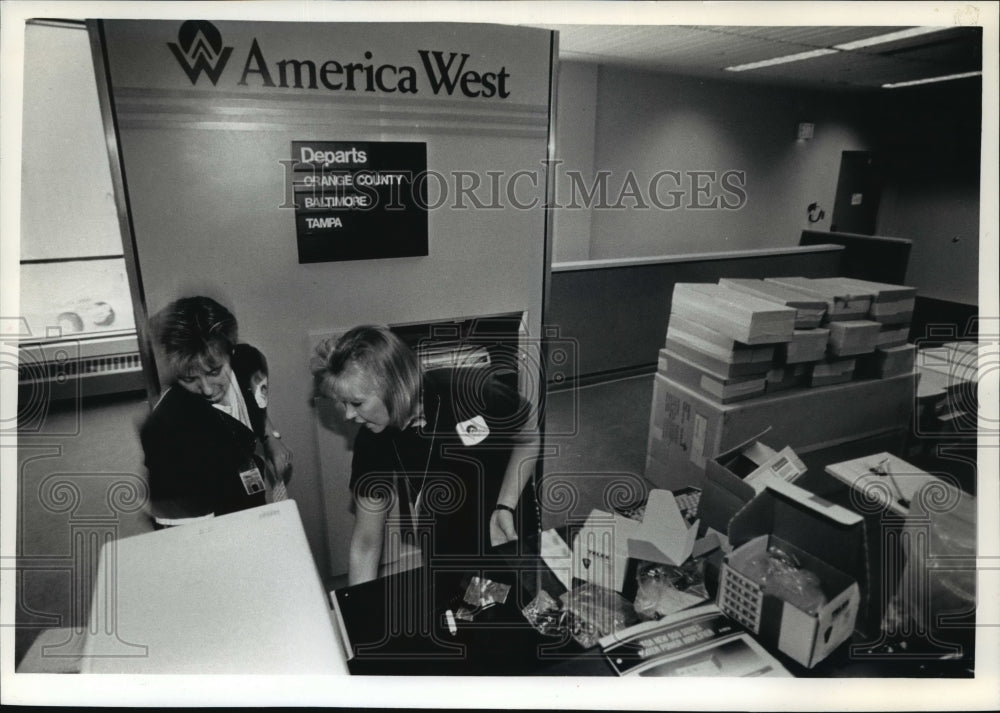 1992 Press Photo American West Supervisors Janet Strohmeyer and Brenda Serwe-Historic Images
